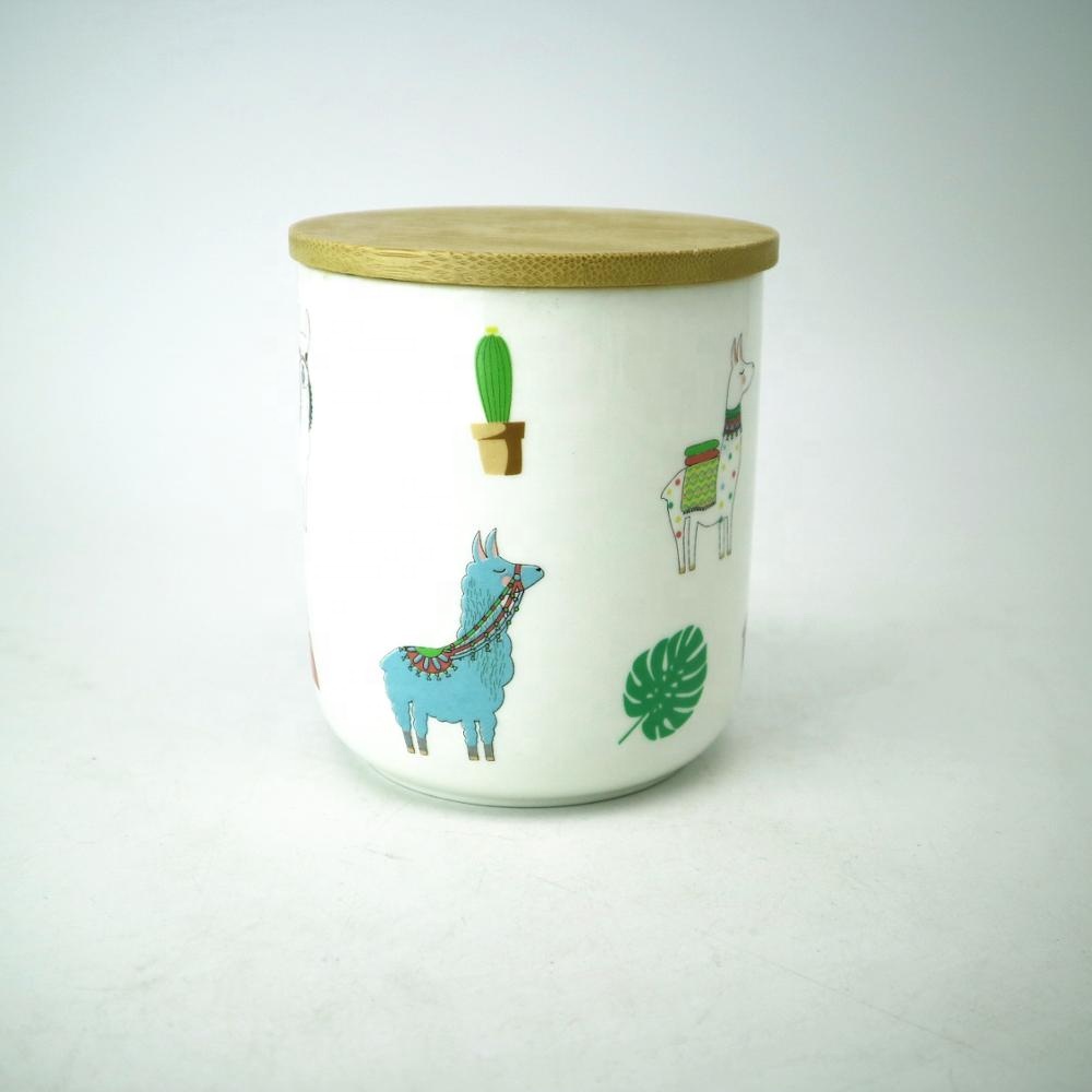 Custom Food Storage with Airtight Seal Bamboo Lid Ceramic Jar Llama desgin porcelain jar