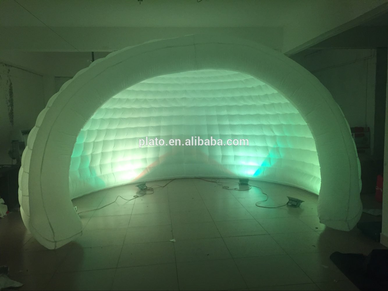 Custom large inflatable half dome shell tent for outdoor event