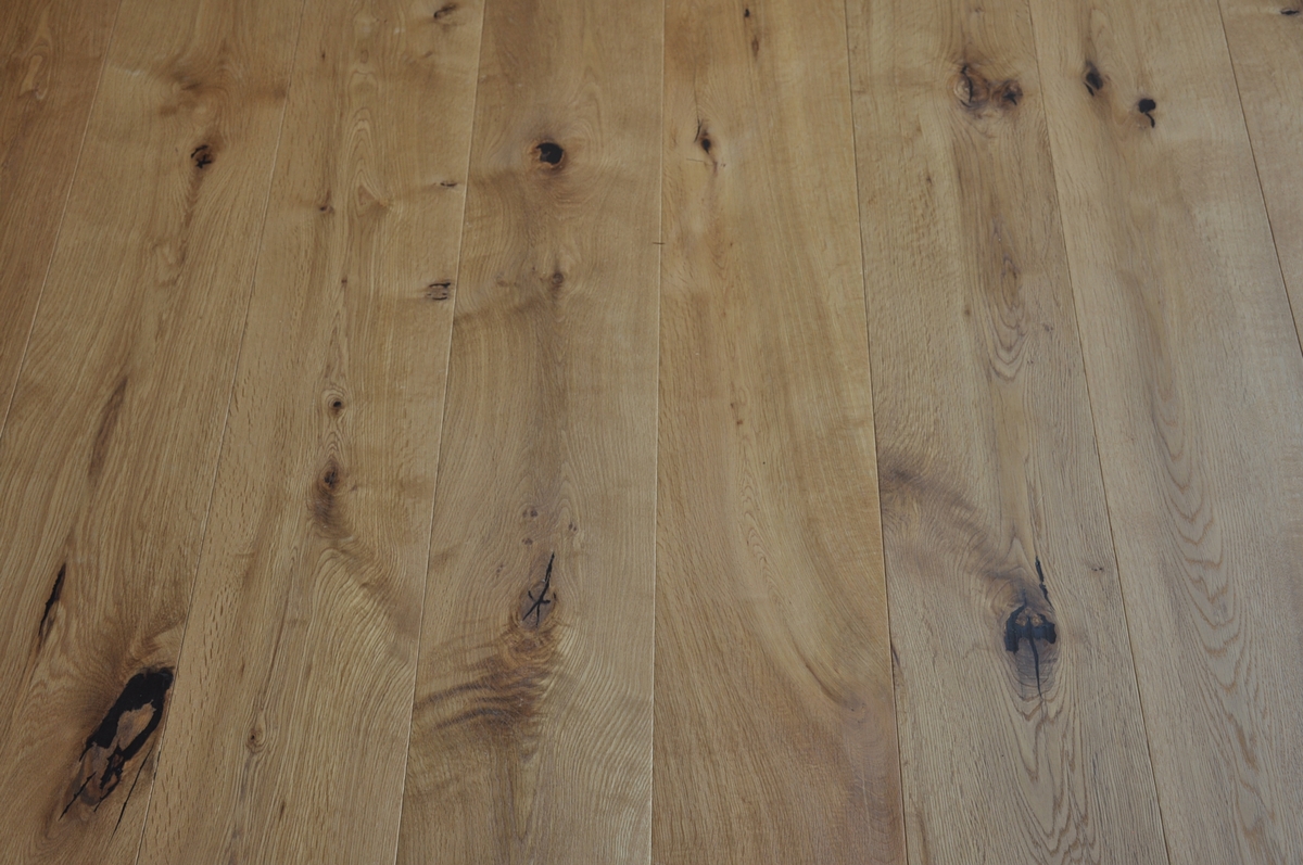 hot sale Rustic grade oak wood flooring/parquet oak flooring/timber wood flooring