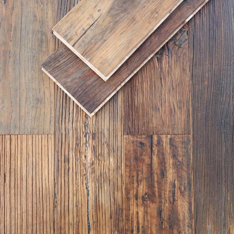 Reclaimed wood herringbone parkett