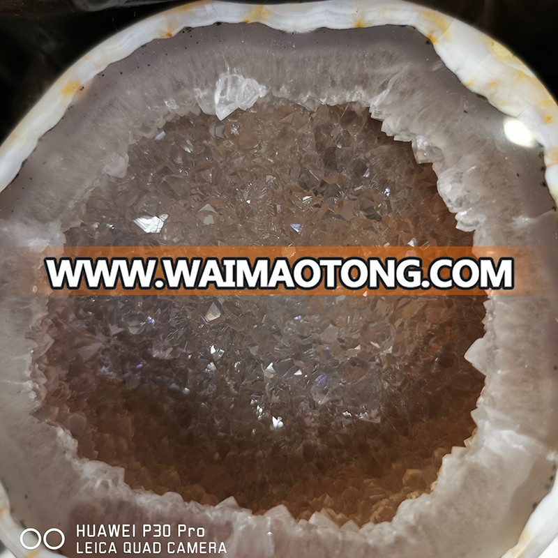 Wholesale 100% Natural Agate Cave Crystal Geodes Agate Cornucopia for Decoration