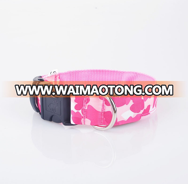 The pet collar/codes of the wholesale luminous exchangeable battery are complete /