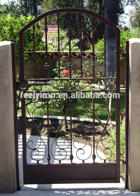 Single small iron gate FG-105