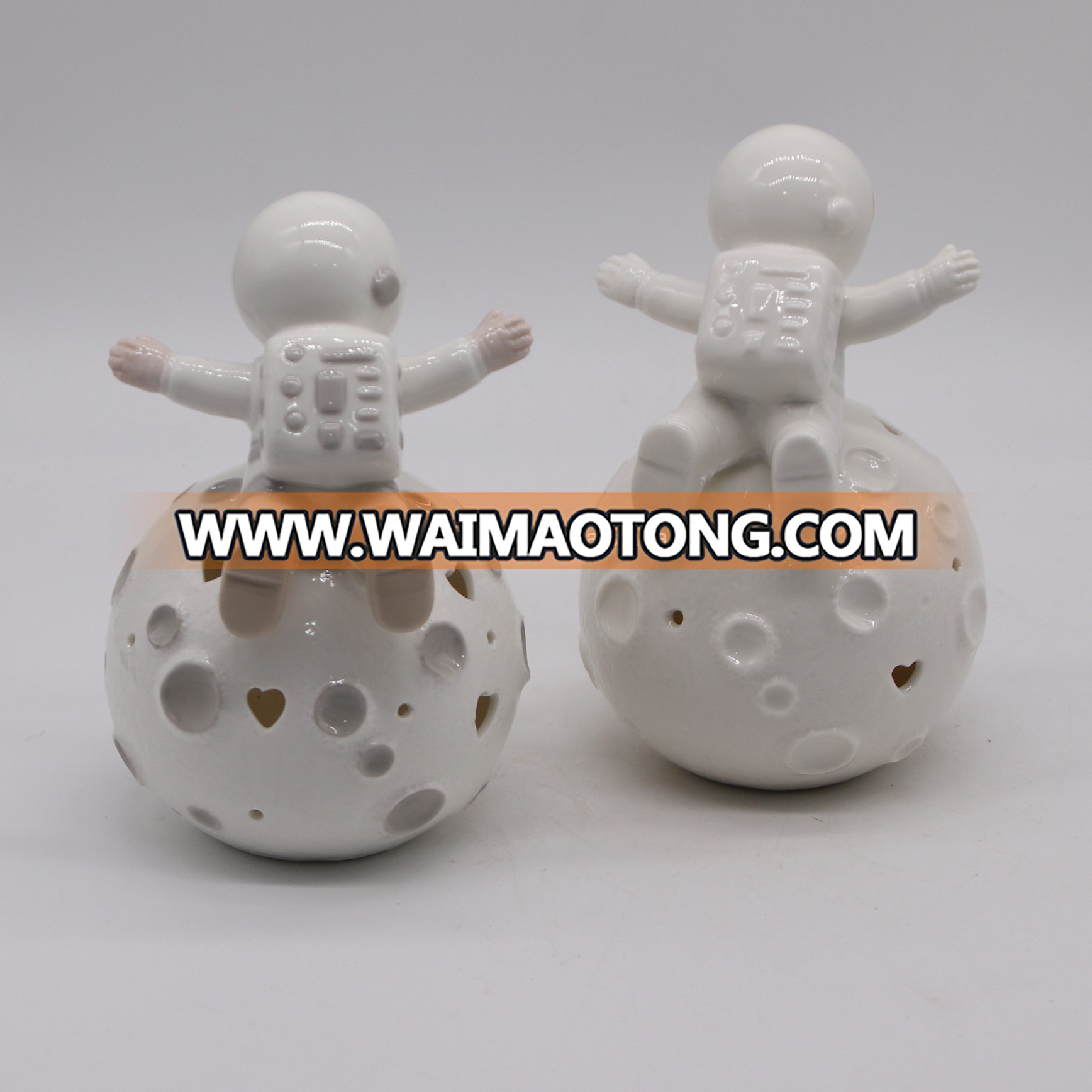 Home decoration handpainted small porcelain baby figurines