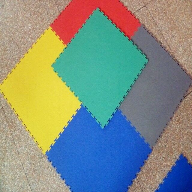 Pvc interlocking floor plastic floor tile heavy duty warehouse tile , slab floor for garage