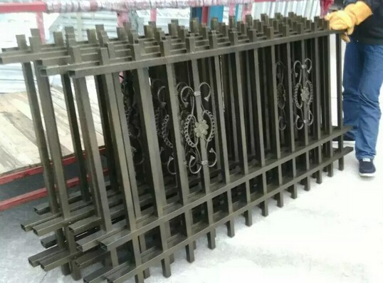 balcony Aluminium welding fence or aluminium alloy railing