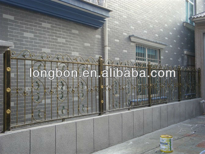 2018 Top sales outdoor artistic iron gate fence