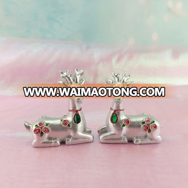 Wholesale OEM Christmas home decoration resin animal statue miniature deer elk