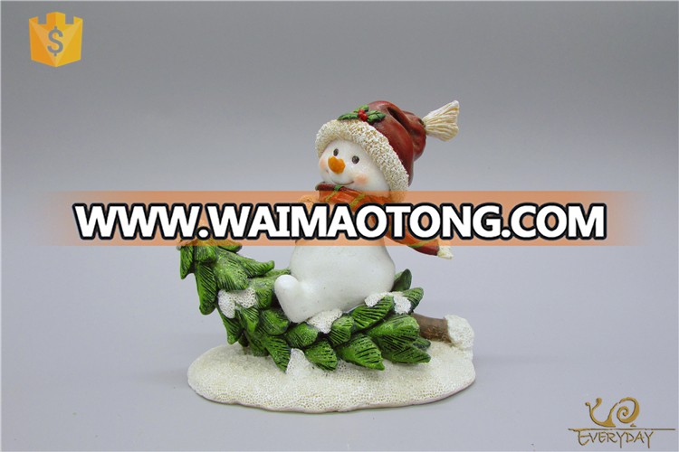 China Suppliers Holiday Custom Christmas Gift Decorative wholesale resin statues Product