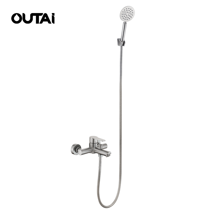 Modern style wall mount durable bathtub chrome finished shower faucet