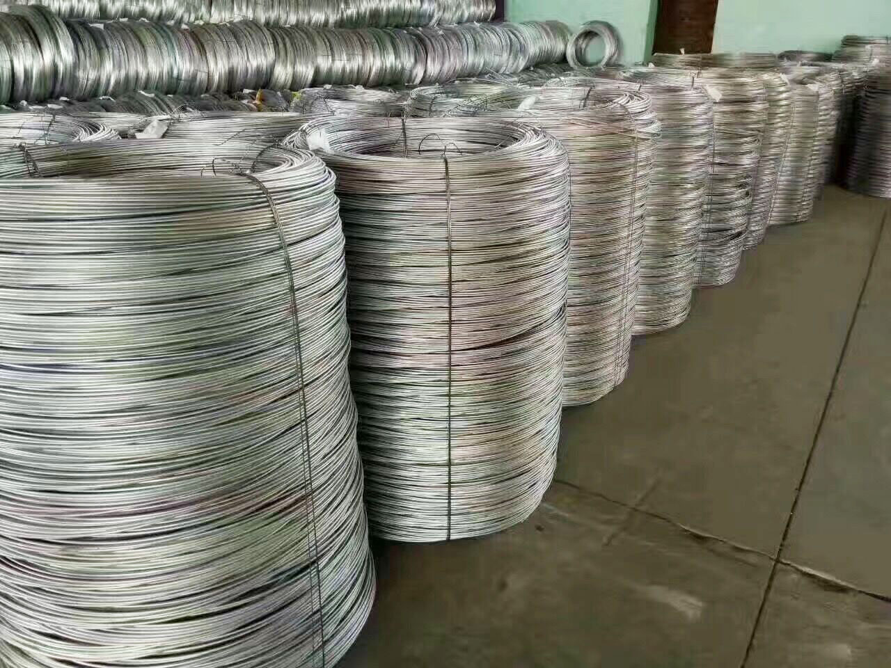 Electro/Hot dipped Galvanized  iron wire binding wire prices in india