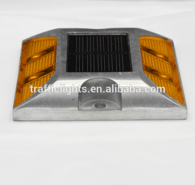 Solar led road marker