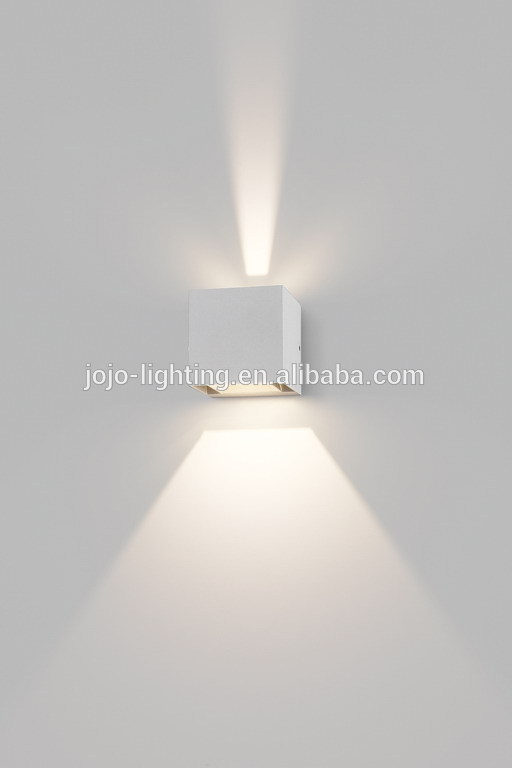 Interior wall mounted 2 x 4.5W up and down led wall light