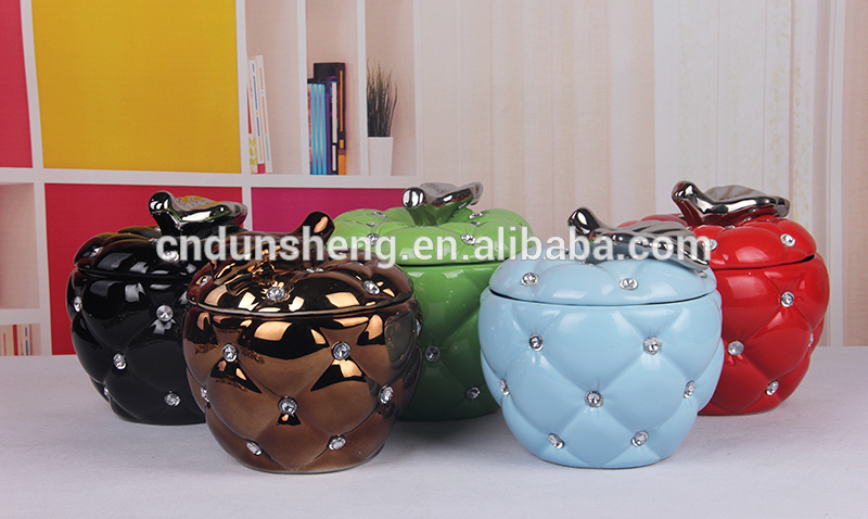 modern porcelain ceramic apple decoration jar wholesale