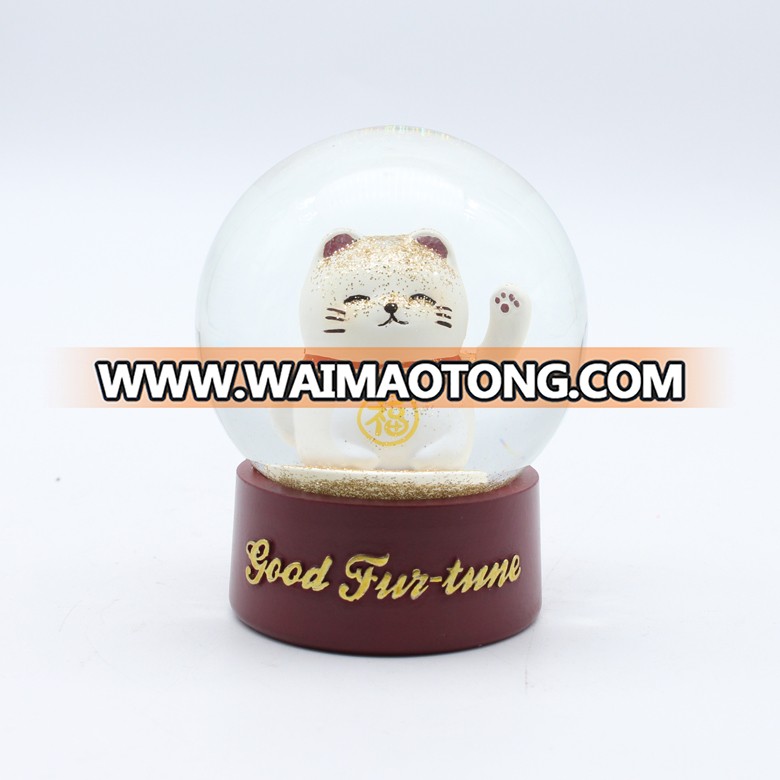 Wholesale home decor gift resin animal water globe custom fortune cat glass snow globe