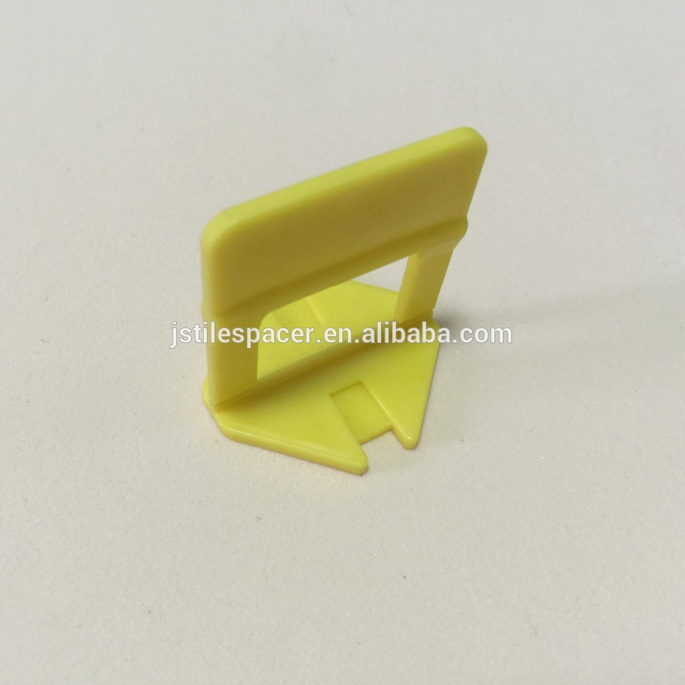 Tile lippage leveling spacer clips