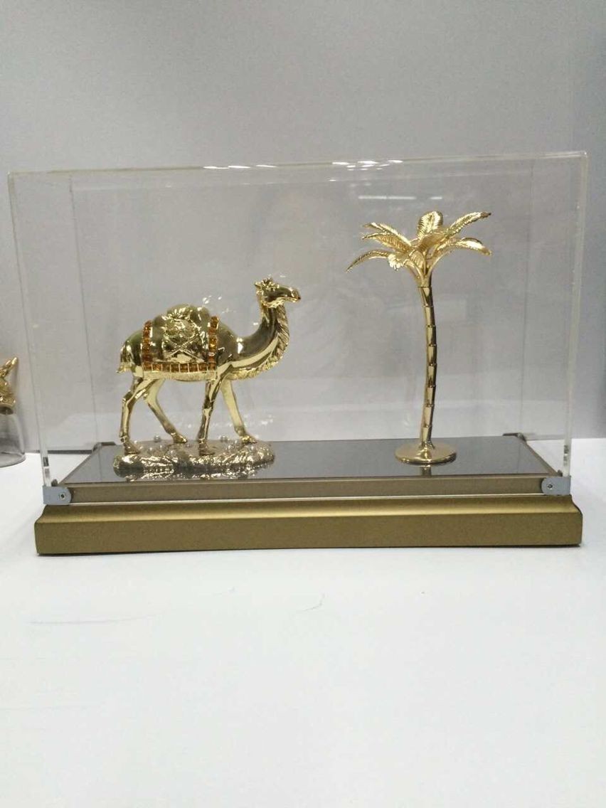 24K GOLDEN PLATING CAMEL AND PALM TREE arabic traditional gifts