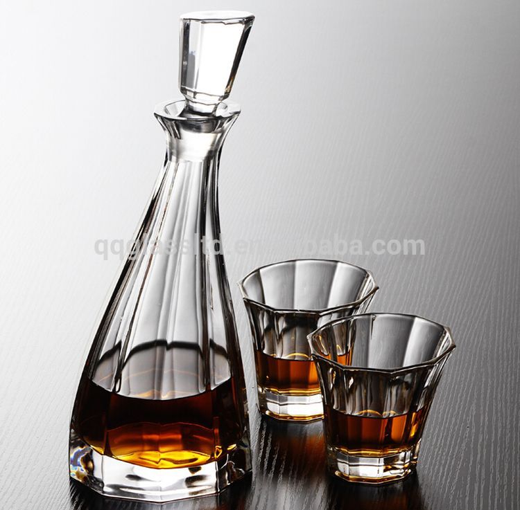 Direct Factory Price Latest whiskey decanter set with glasses