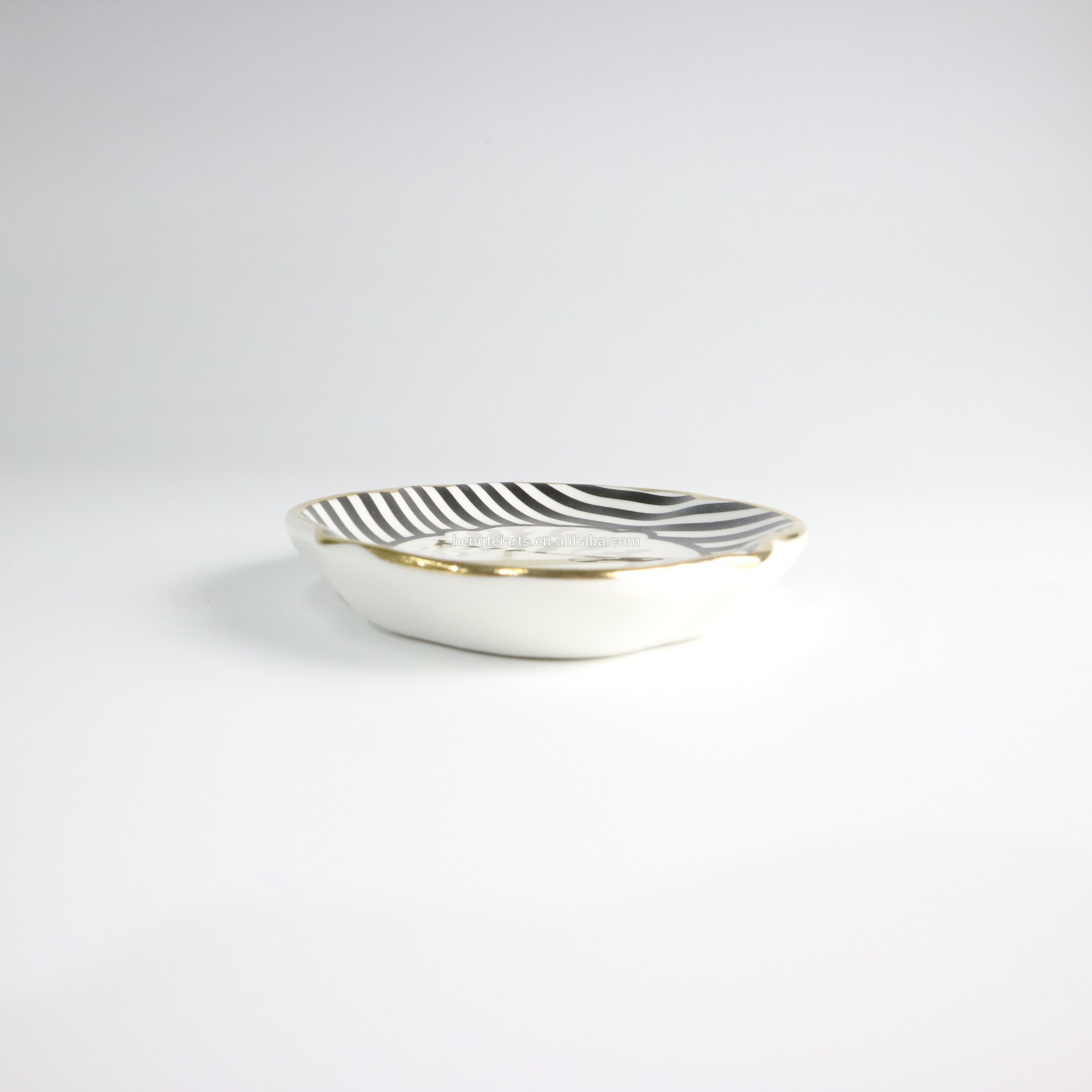 Trinket Dish Ceramic Oval shape Ring Dish Holder Glass holer Small Jewelry Tray Decorative Plate