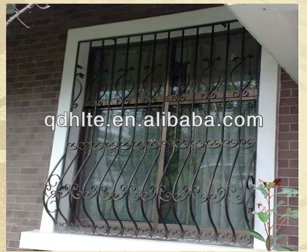 Europe style exterior new design modern curved wrought iron balcony railing