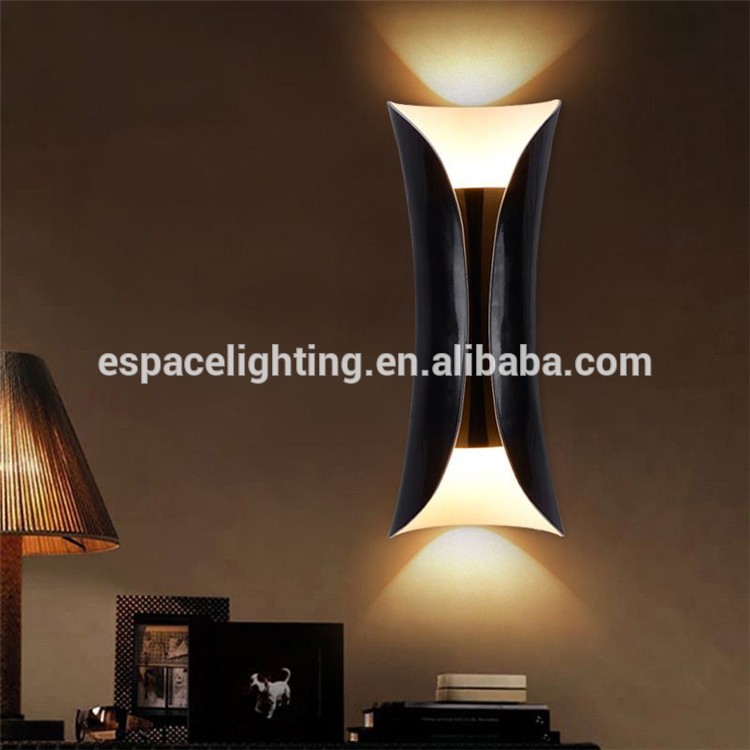 Modern iron bedside decorative wall lamp white/black wall light