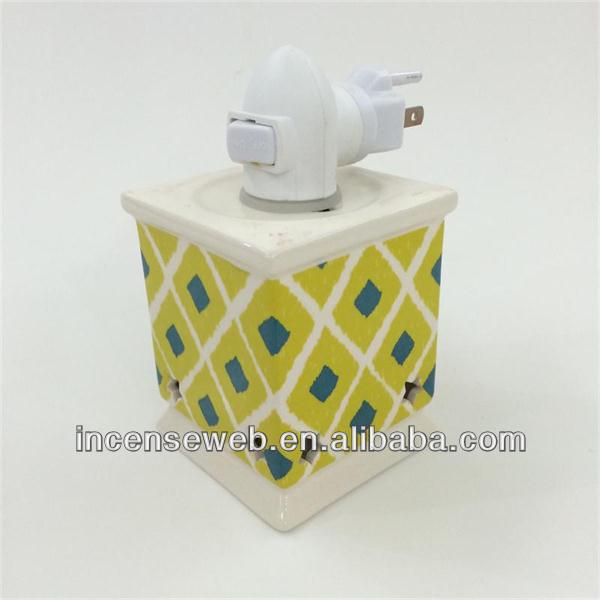 Personalized Handmade Color Glazed Decorative Ceramic Plug-in Outlet Wax and Oil Warmer