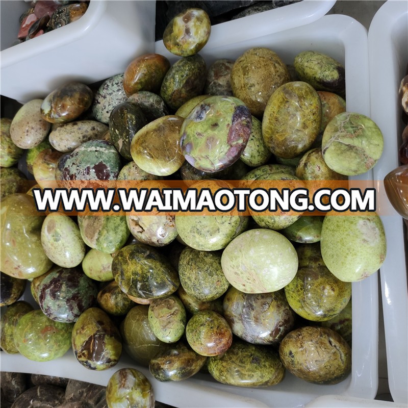 wholesale green oposhi stone palm stone