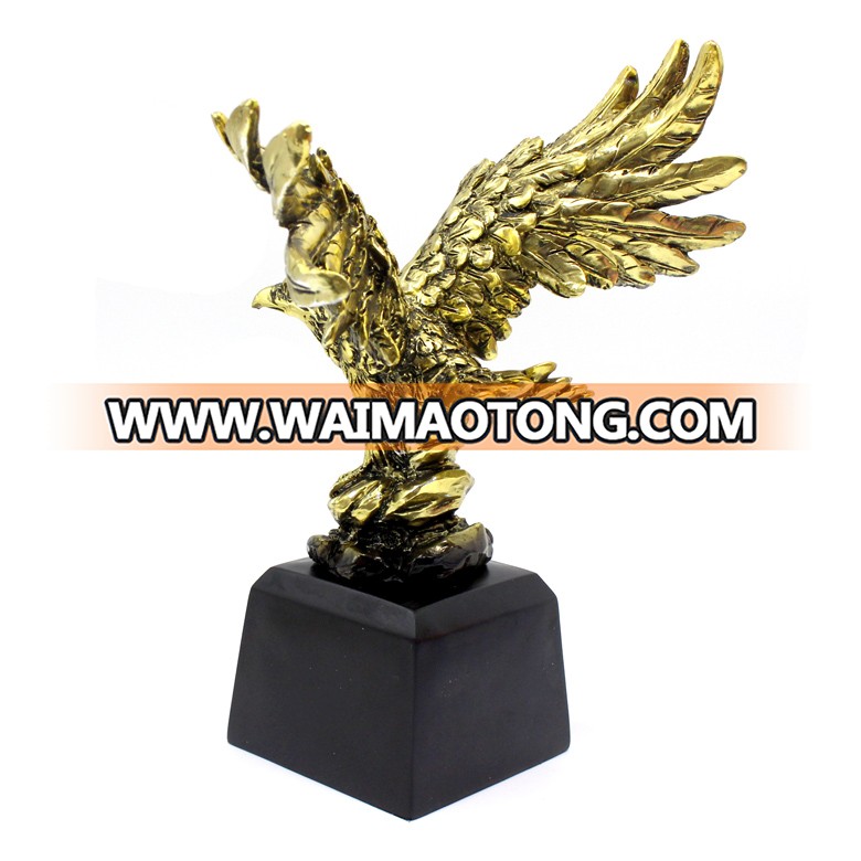 Customized Tall Perched Bald Eagle Decorative Gold Patina Resin Figurine Bird Sky