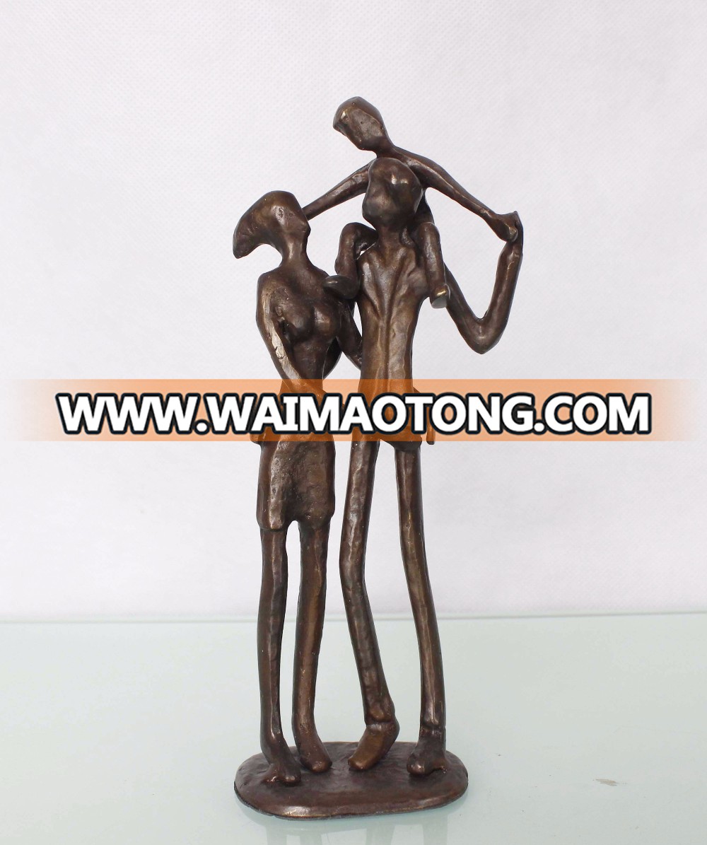 Art and Craft Family Theme Casting Iron Metal Action Figure Sculpture