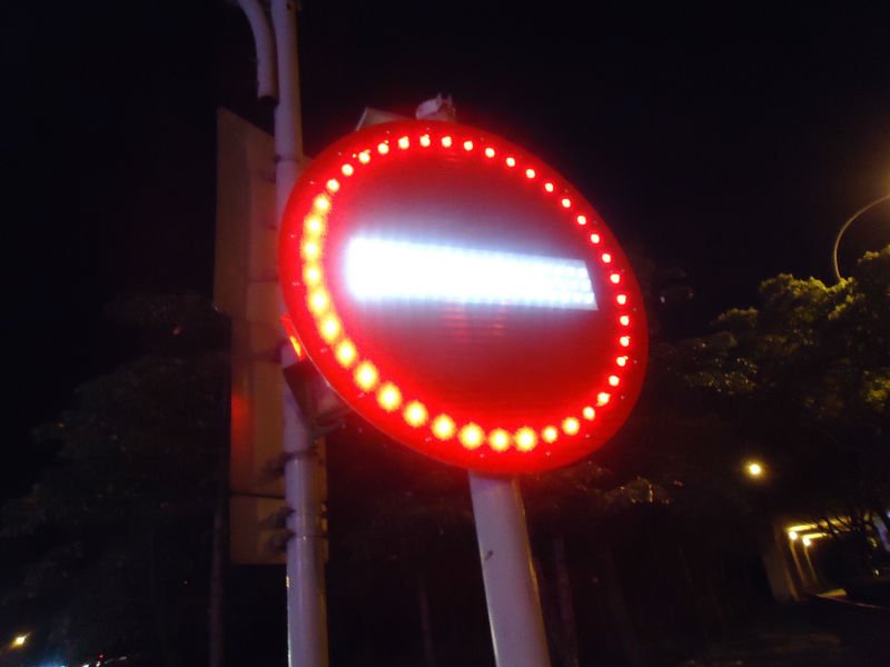 solar energy No Entry Traffic Sign Aluminum Board LED flashing road sign