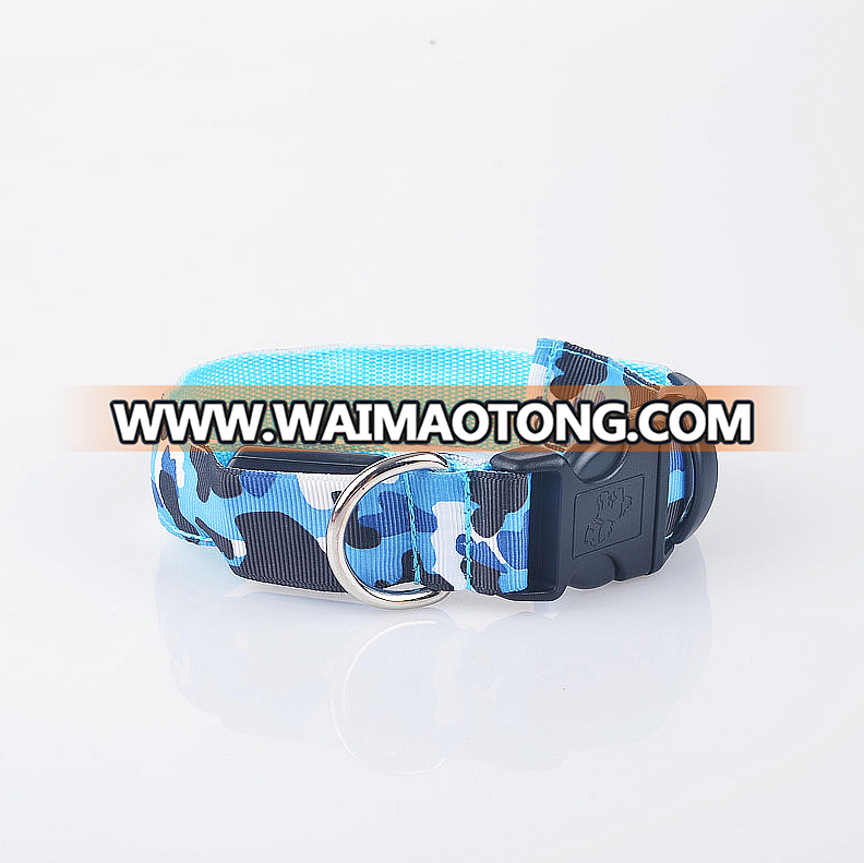 The pet collar/codes of the wholesale luminous exchangeable battery are complete /