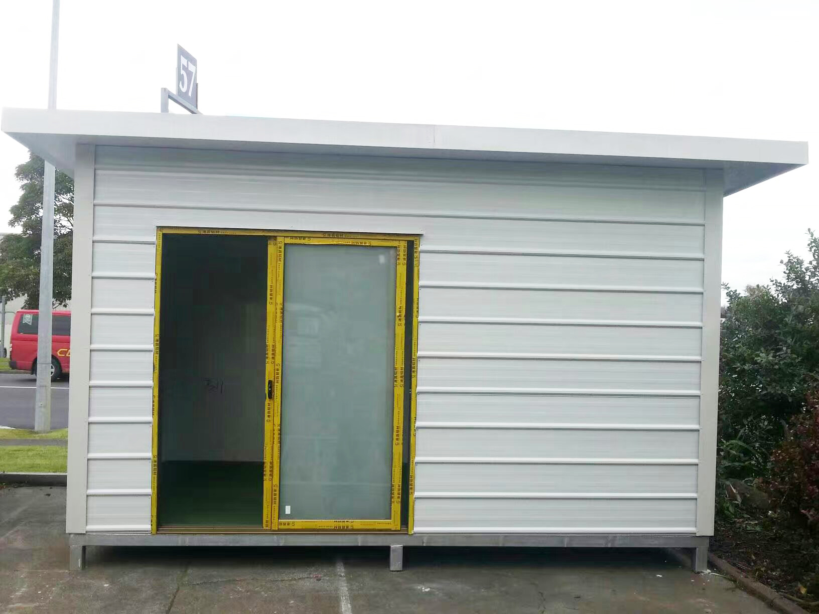 Prefabricated Small Metal Building Portable Cabin New Zealand CB2343C