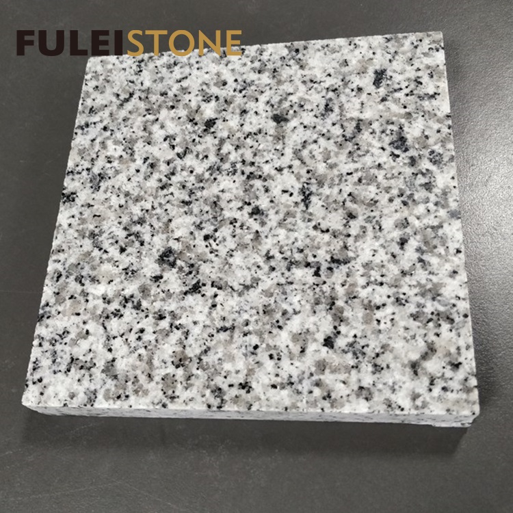 Popular Building Material Natural Polished China Luna Pearl Granite Tiles