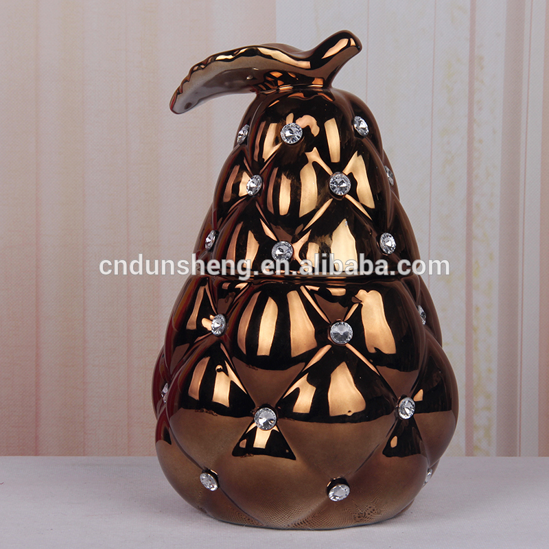 fruit decoration arts and crafts wholesale ceramic decorative pear jar for parlour