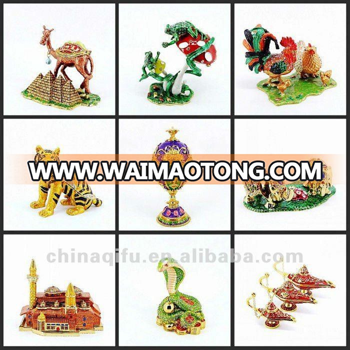 2015 Latest popular bird music box metal decoration wedding souvenirs china(QF4420)