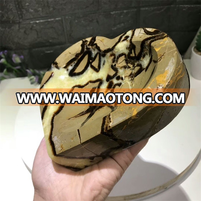 Wholesale carved and polished natural septarium heart-shaped ashtray and ink slab