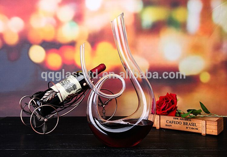 Desktop Decoration for Table Decoration hand crafted glass decanter