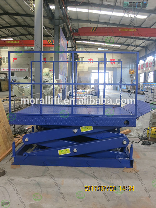 Hydraulic electric scissors dock lift for warehouse