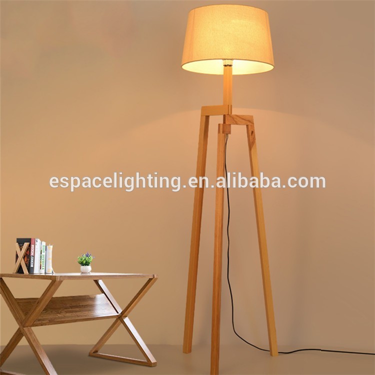 Zhongshan wood lamp manufacturer living room tripod modern wooden floor lamp 2017