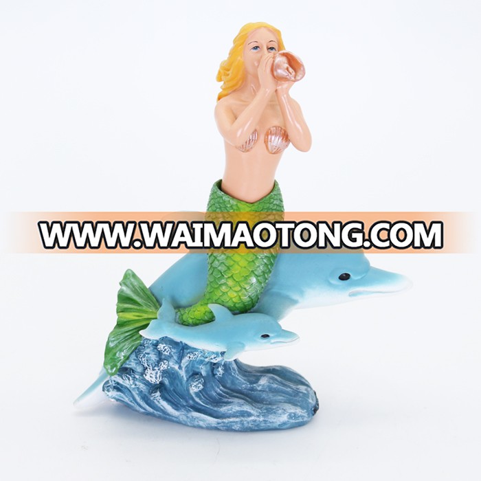 2019 Decorative miniature resin mermaid figurines blowing conch