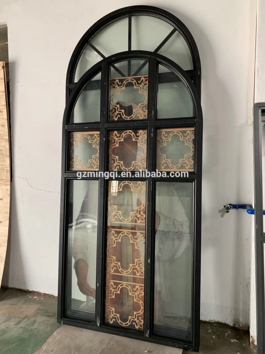 Luxury black color top arch aluminium fixed window