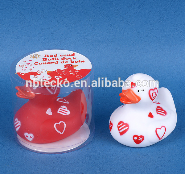 Sealed box heart shape printing rubber baby bath floating duck