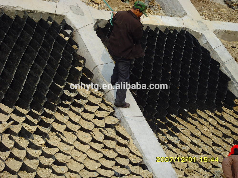 HDPE geocell plastic honeycomb sheet in retaining wall