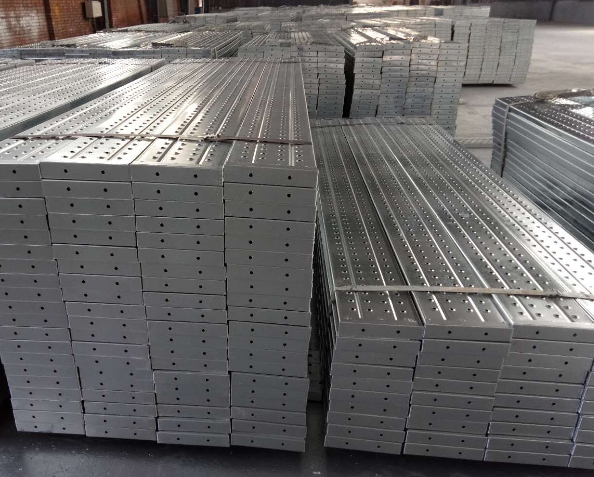 Q235 Punched Pre Galvanized Metal Deck For Scaffoldings