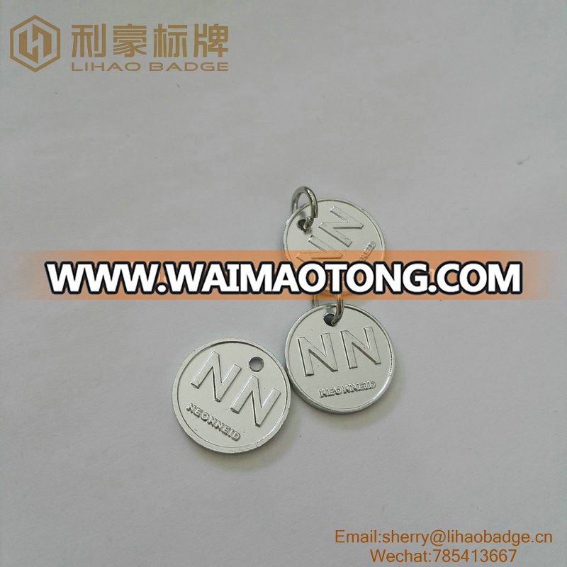 Letter Embossed Round Tag With Loop Jewelry Metal Bracelet Tag Metal Name Tags Label For Bags