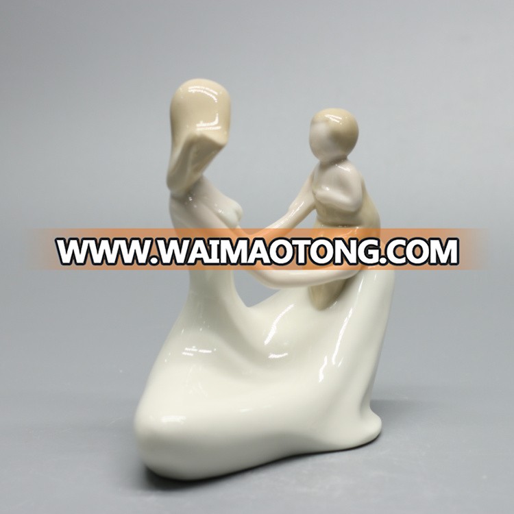 Mother and Baby Figurine Mother Carrying Baby Statue for Family Gifts