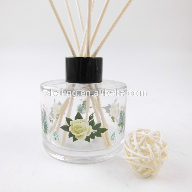 Artsy reed diffuser and  glass bottle gift set for home aroma diffuser