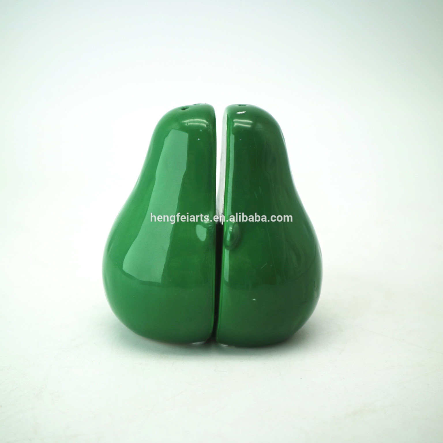 Ceramic green avocado shape lovely salt & pepper shaker