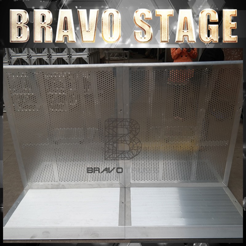 Bravo Stage Aluminum Cam Lock Crowd Barrier