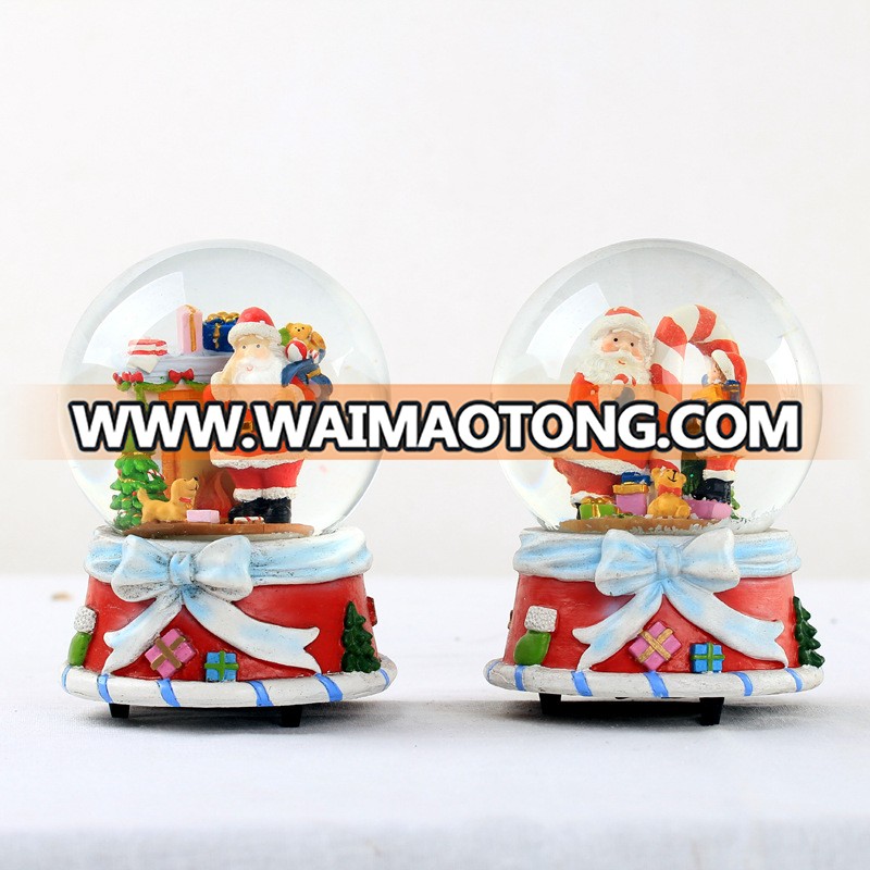 Custom Resin Snow Globe Lovers With Souvenir